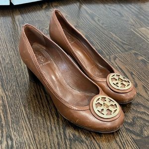 Tory Burch Brown Leather Pumps Size 9